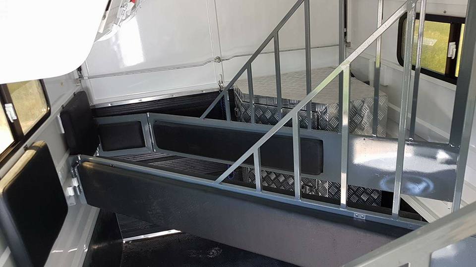 Lengthened Angle Load Horse Float for 2 Horses