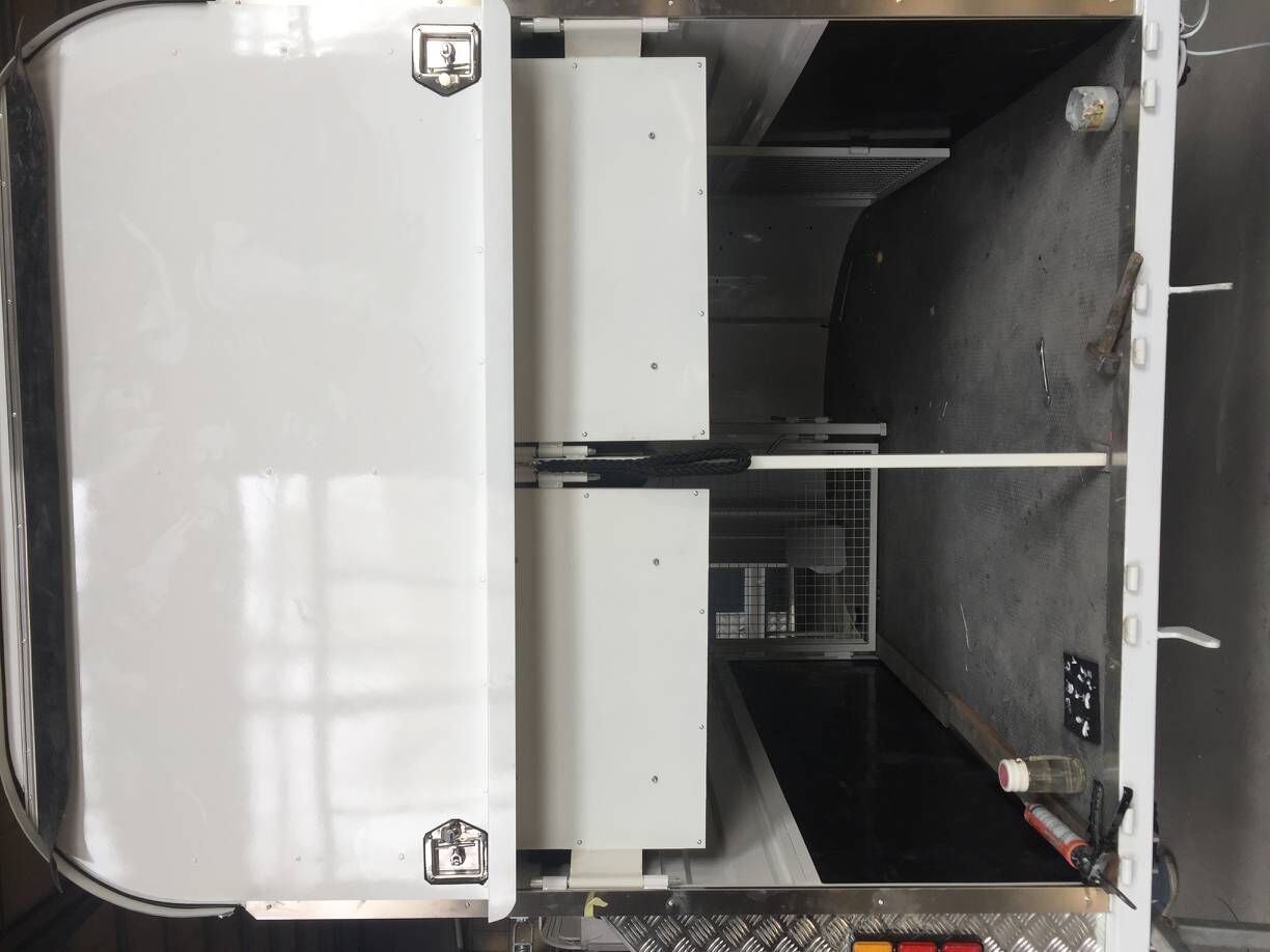 Angle Load Horse Float for 3 Horses