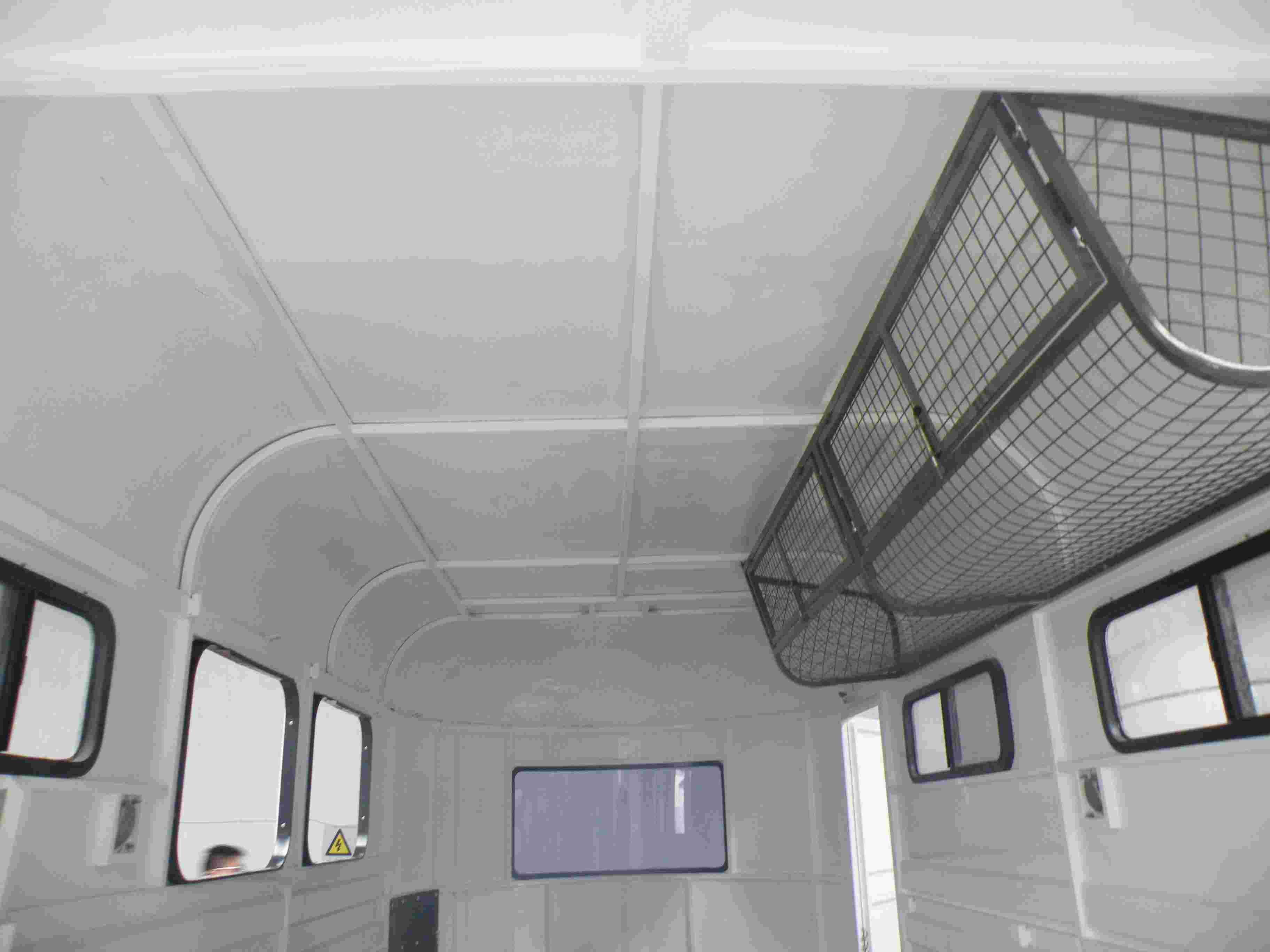 Angle Load Horse Float for 2 Horses