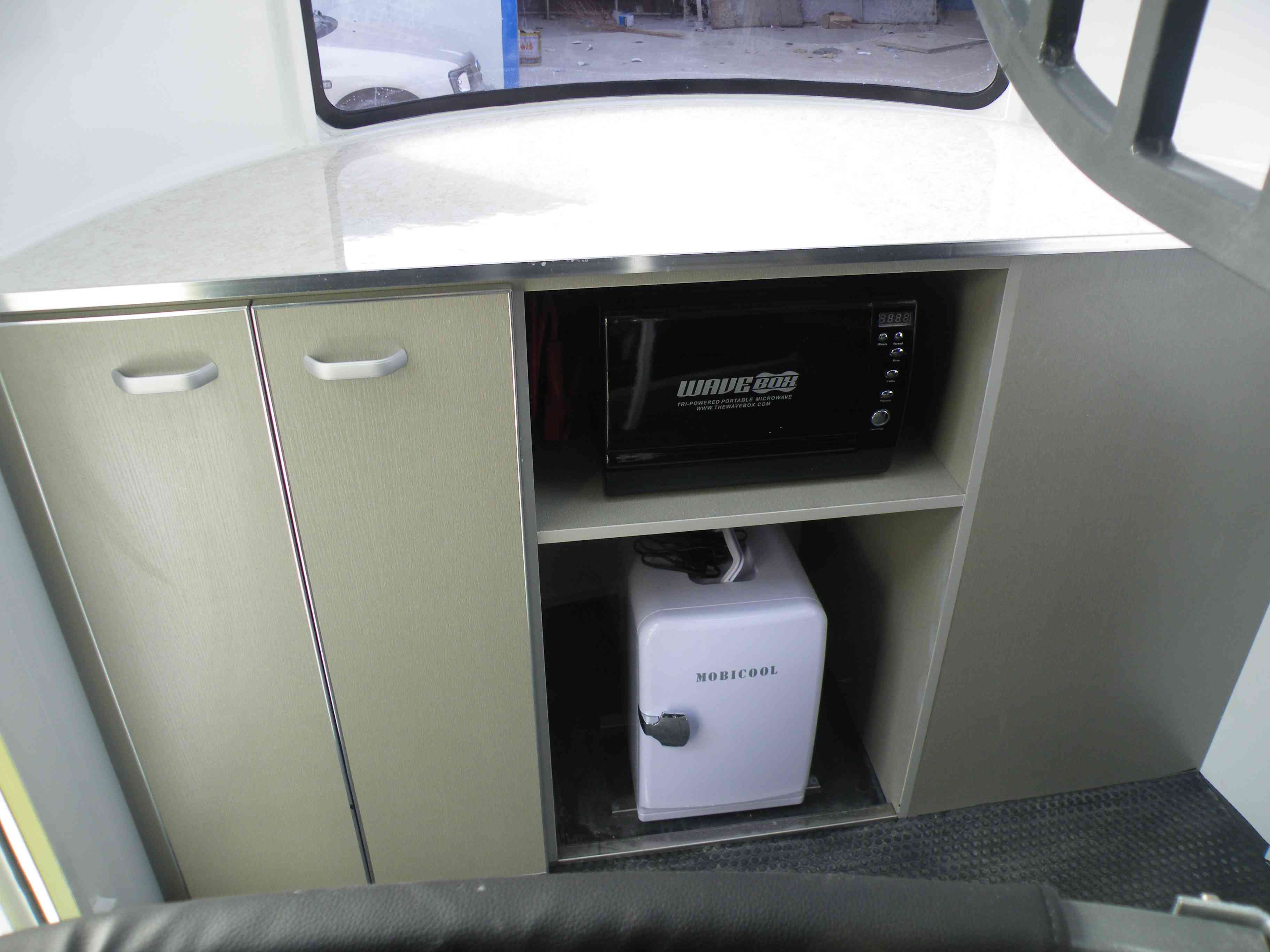 Deluxe Type Horse Float for 2 Horses