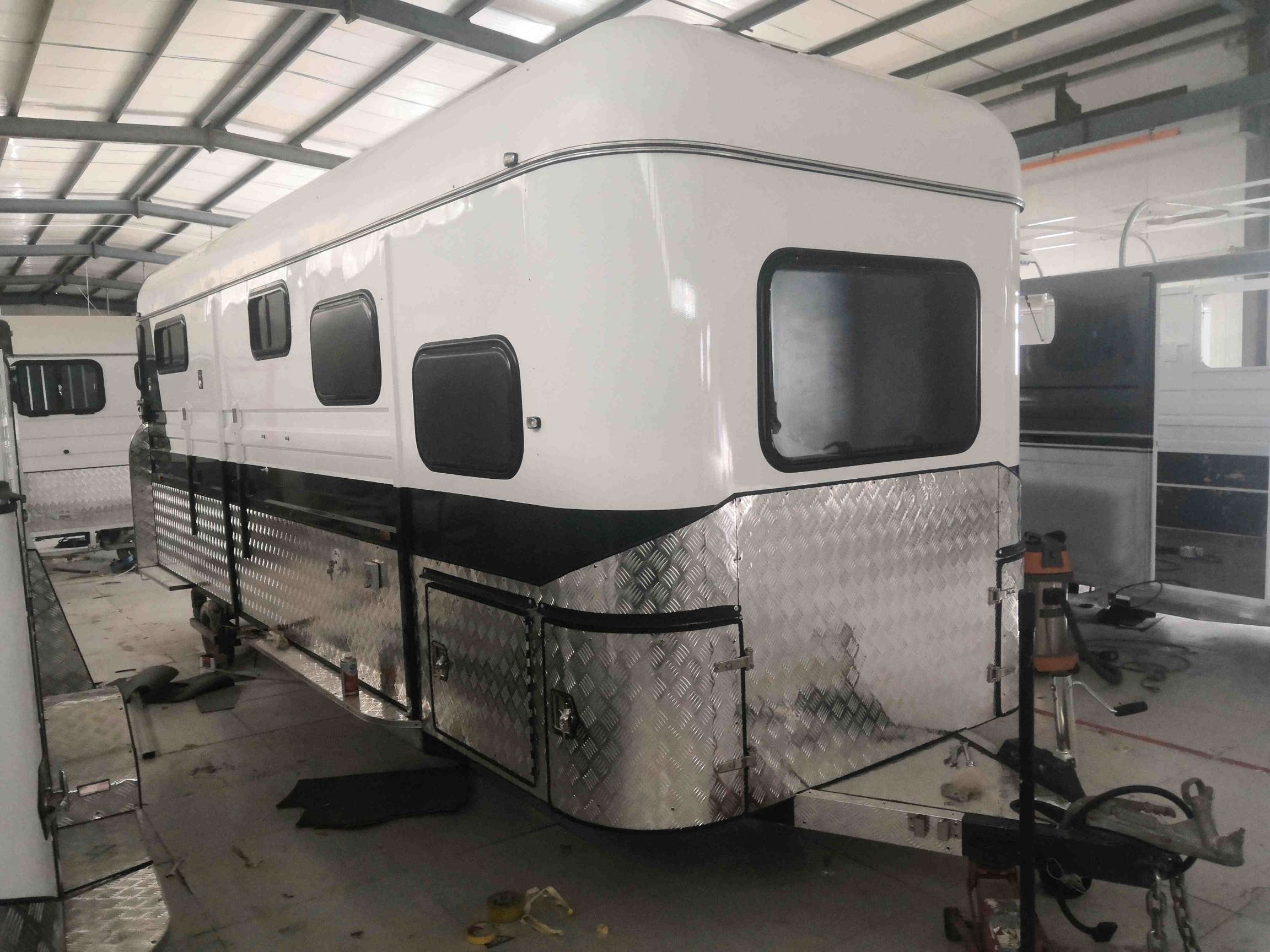 Customized Horse Float