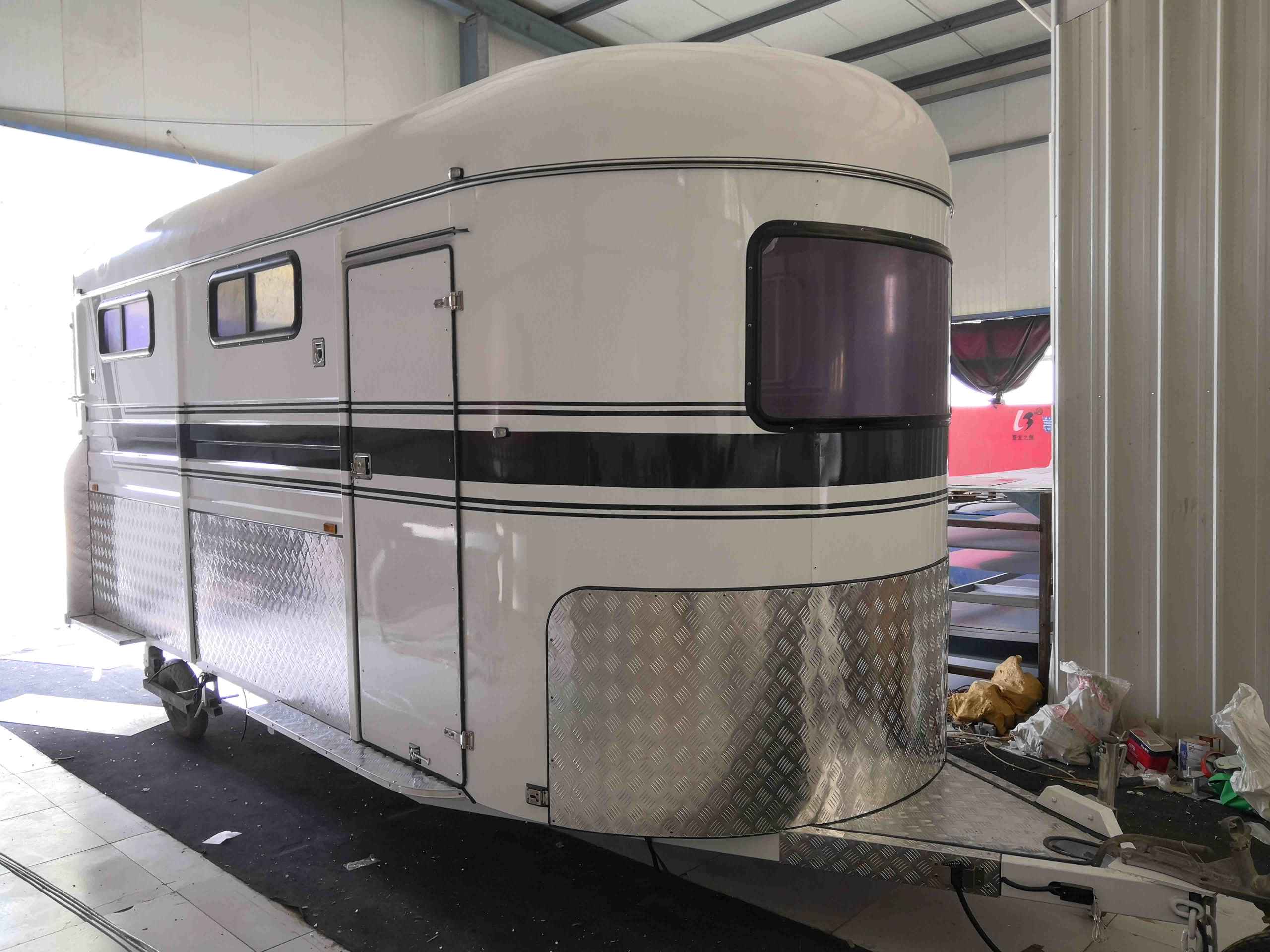 Customized Horse Float