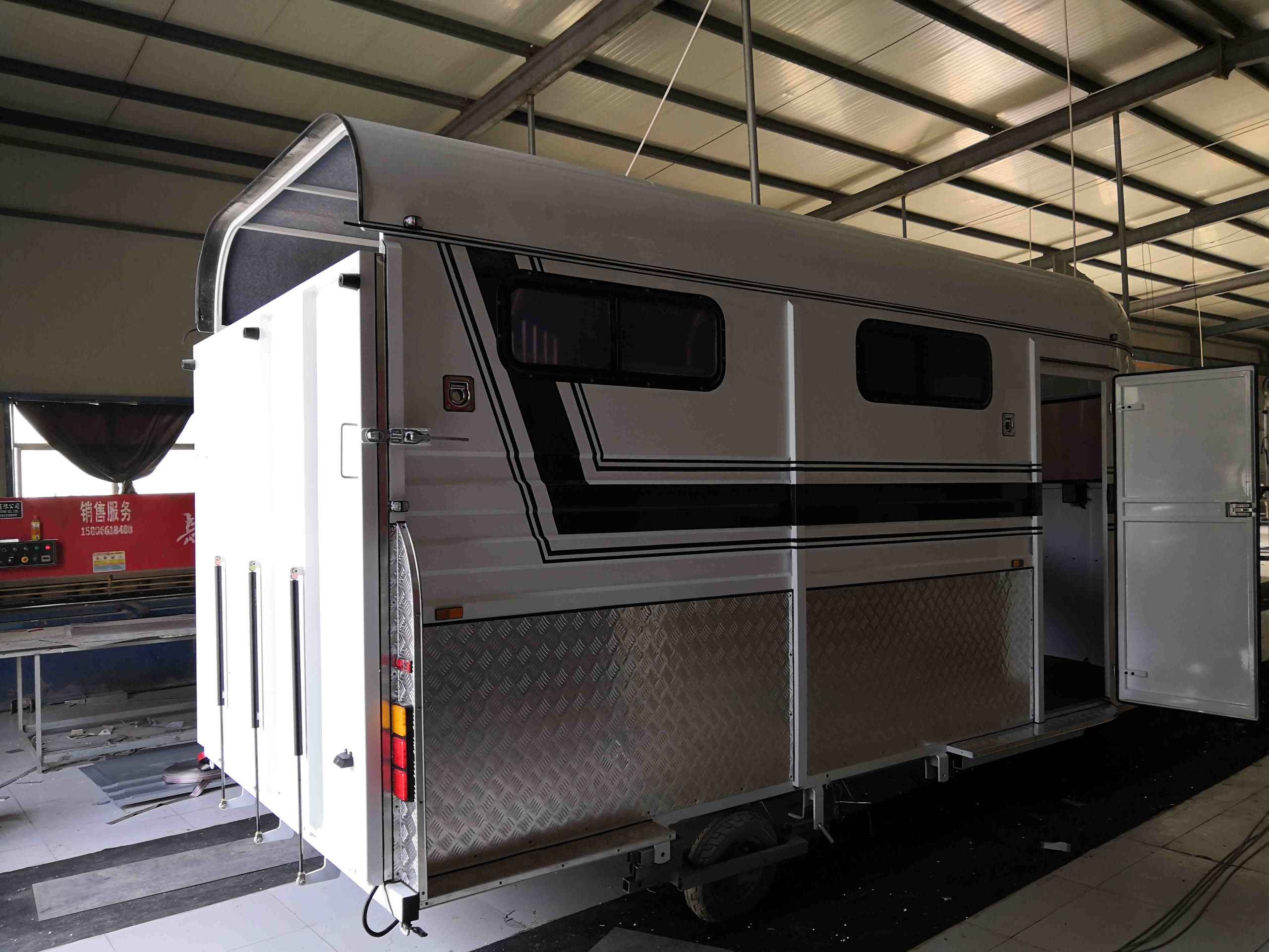 Customized Horse Float