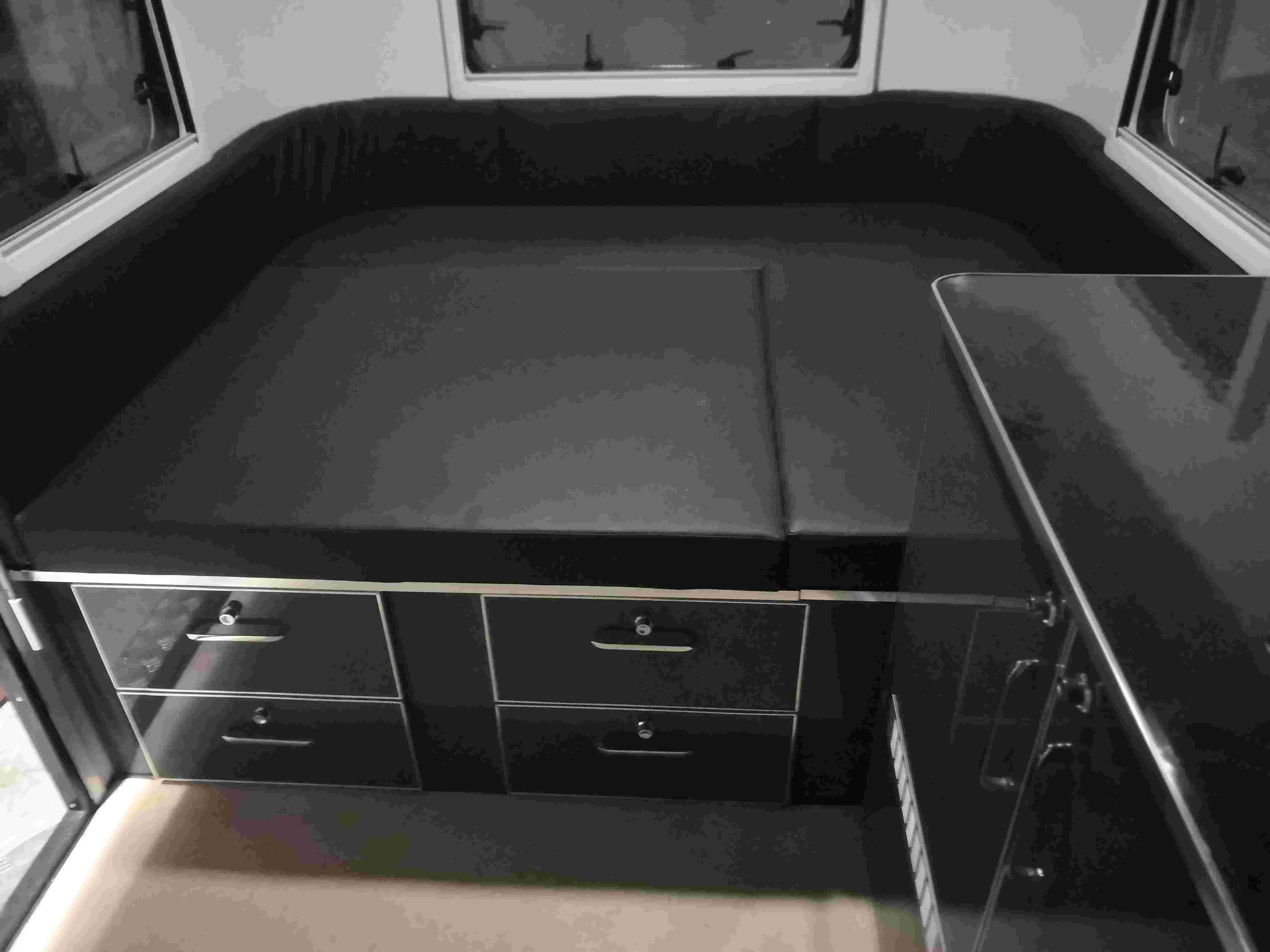 Customized Horse Float