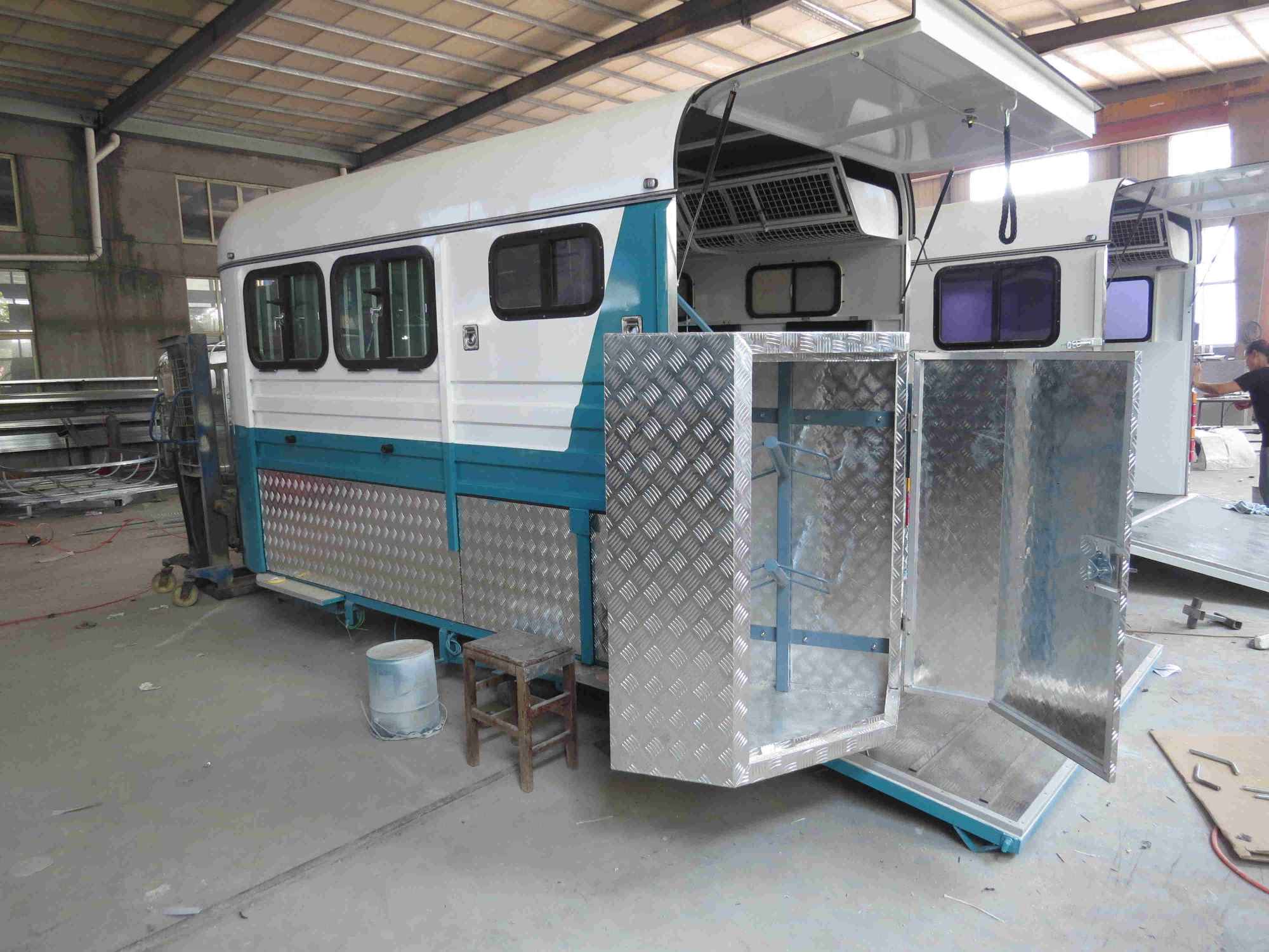 Lengthened Angle Load Horse Float for 2 Horses