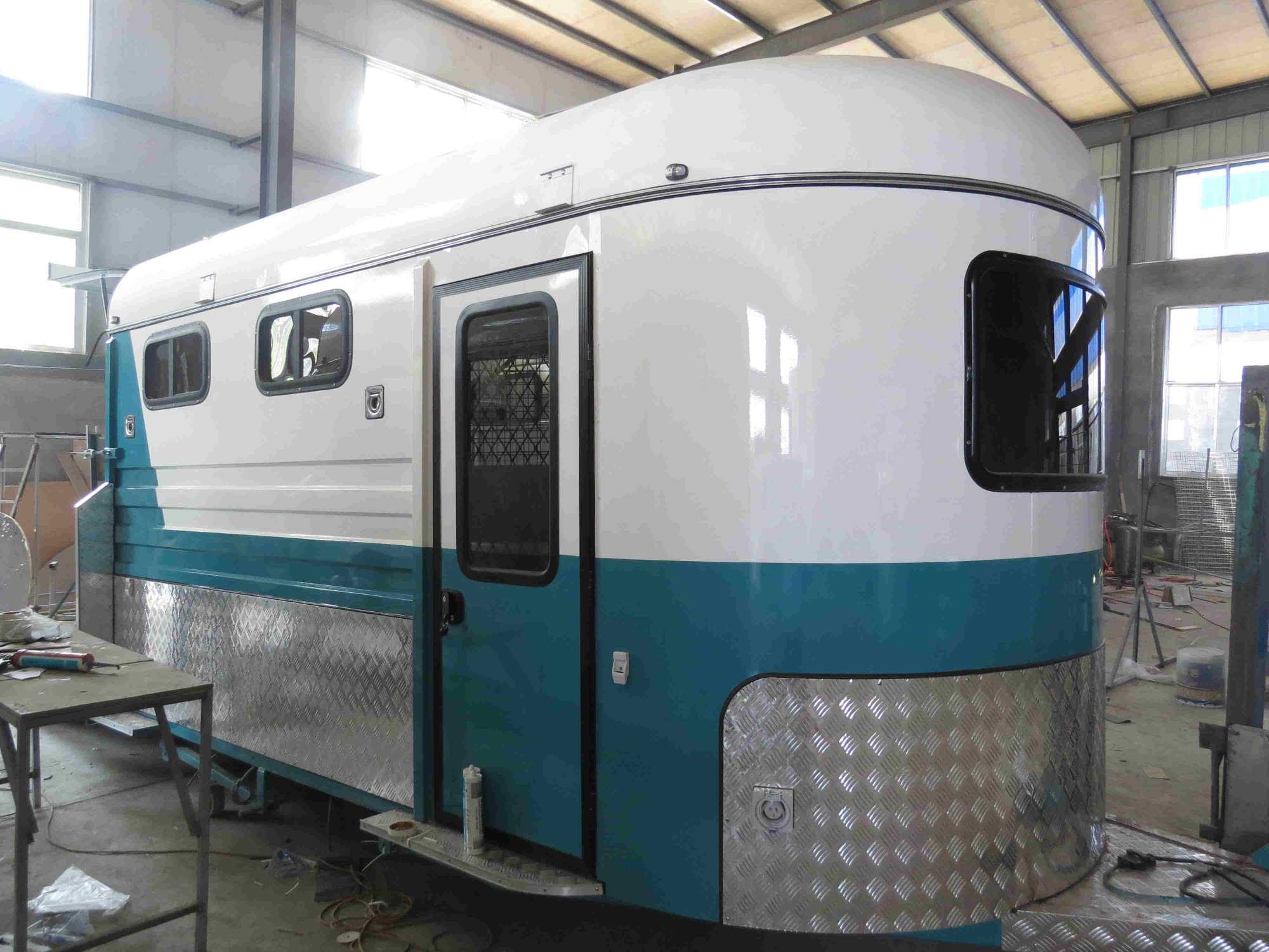 Lengthened Angle Load Horse Float for 2 Horses