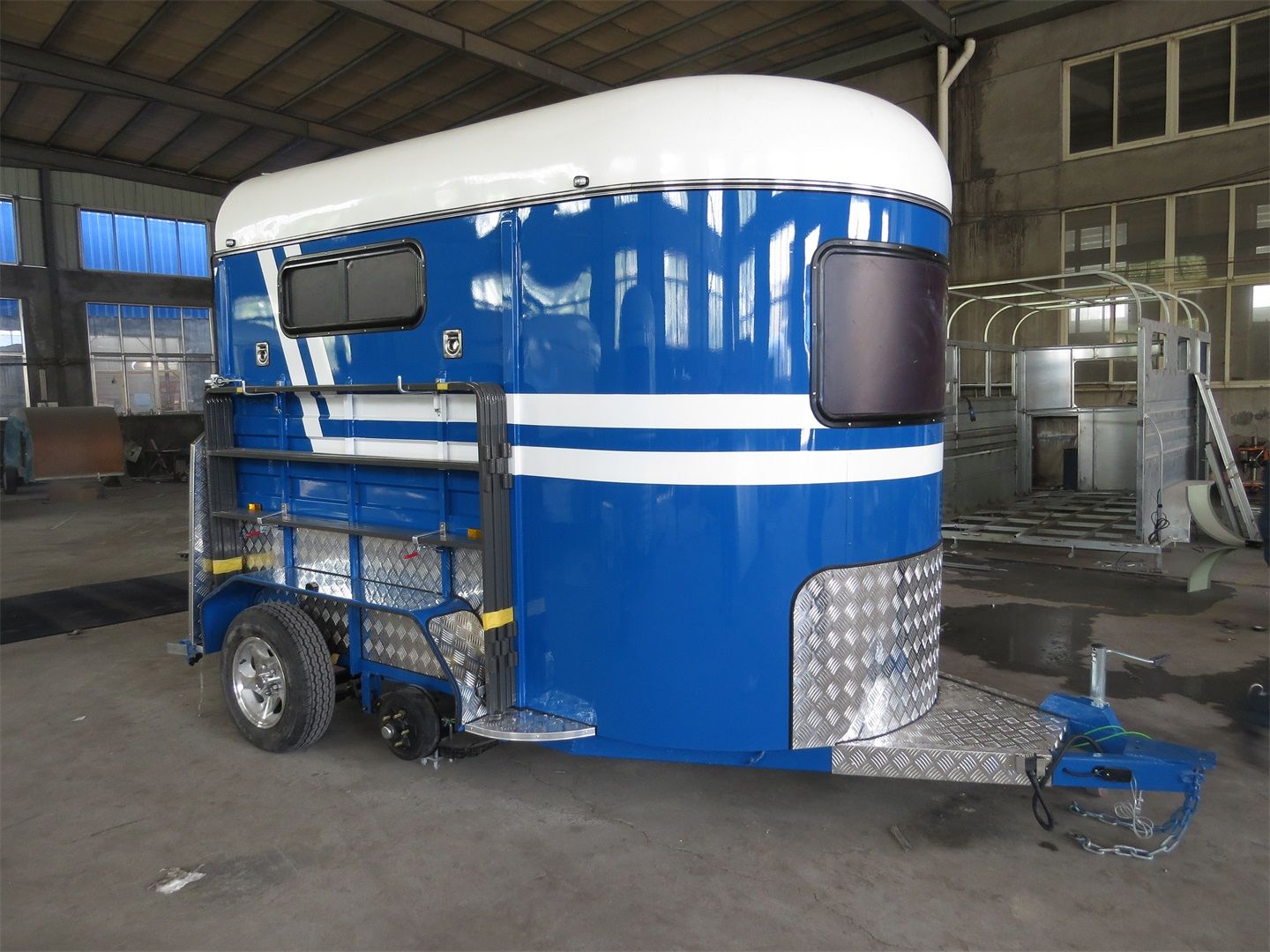 Standard Type Horse Float for 2 Horses