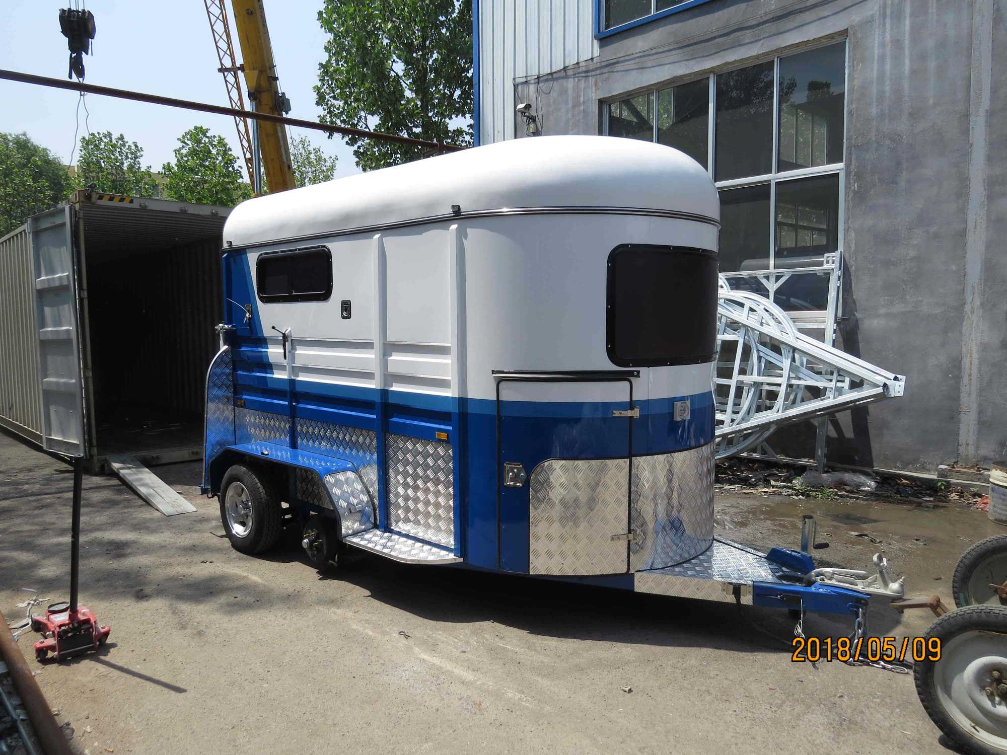 Standard Type Horse Float for 2 Horses