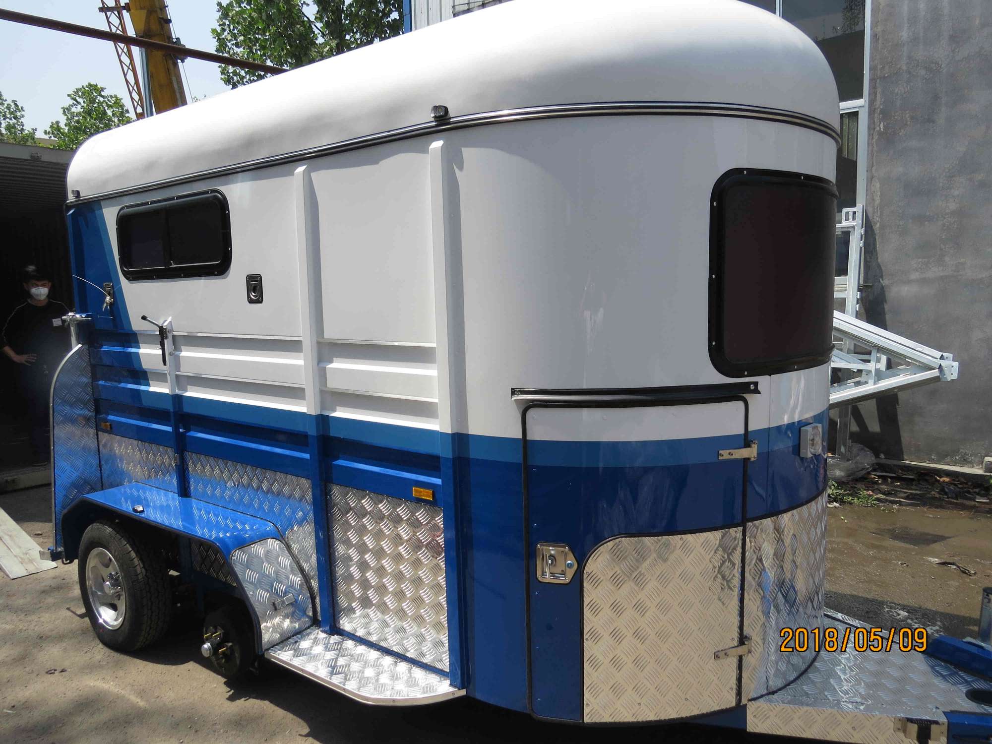 Standard Type Horse Float for 2 Horses