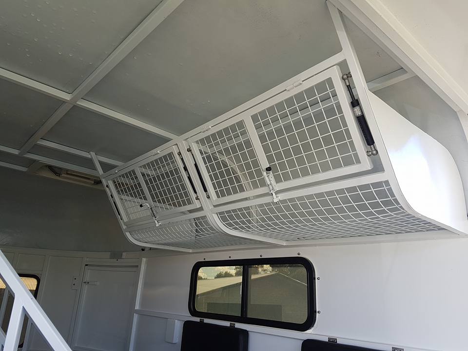 standard type 2 horses angle load horse trailer