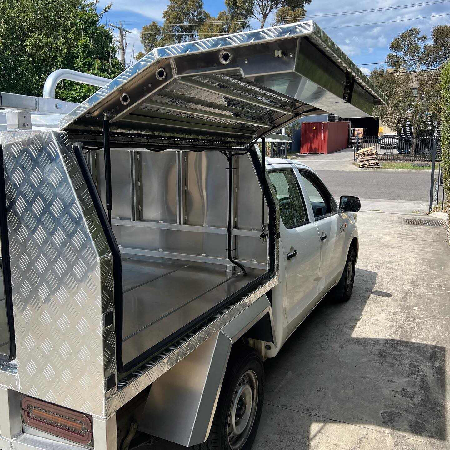 Aluminium checker plate ute canopy