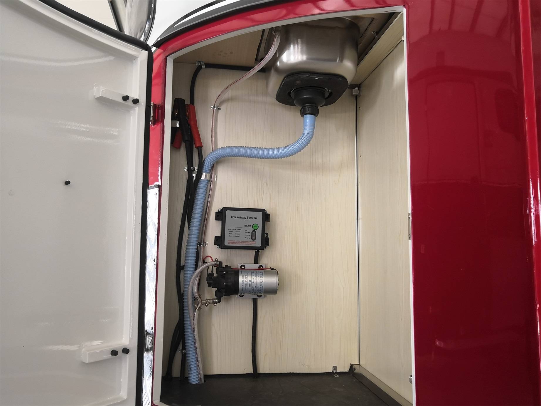 Standard type 3 horses angle load horse trailer