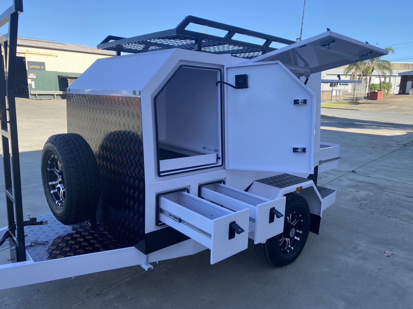 Single Axle Large Tradie Trailer