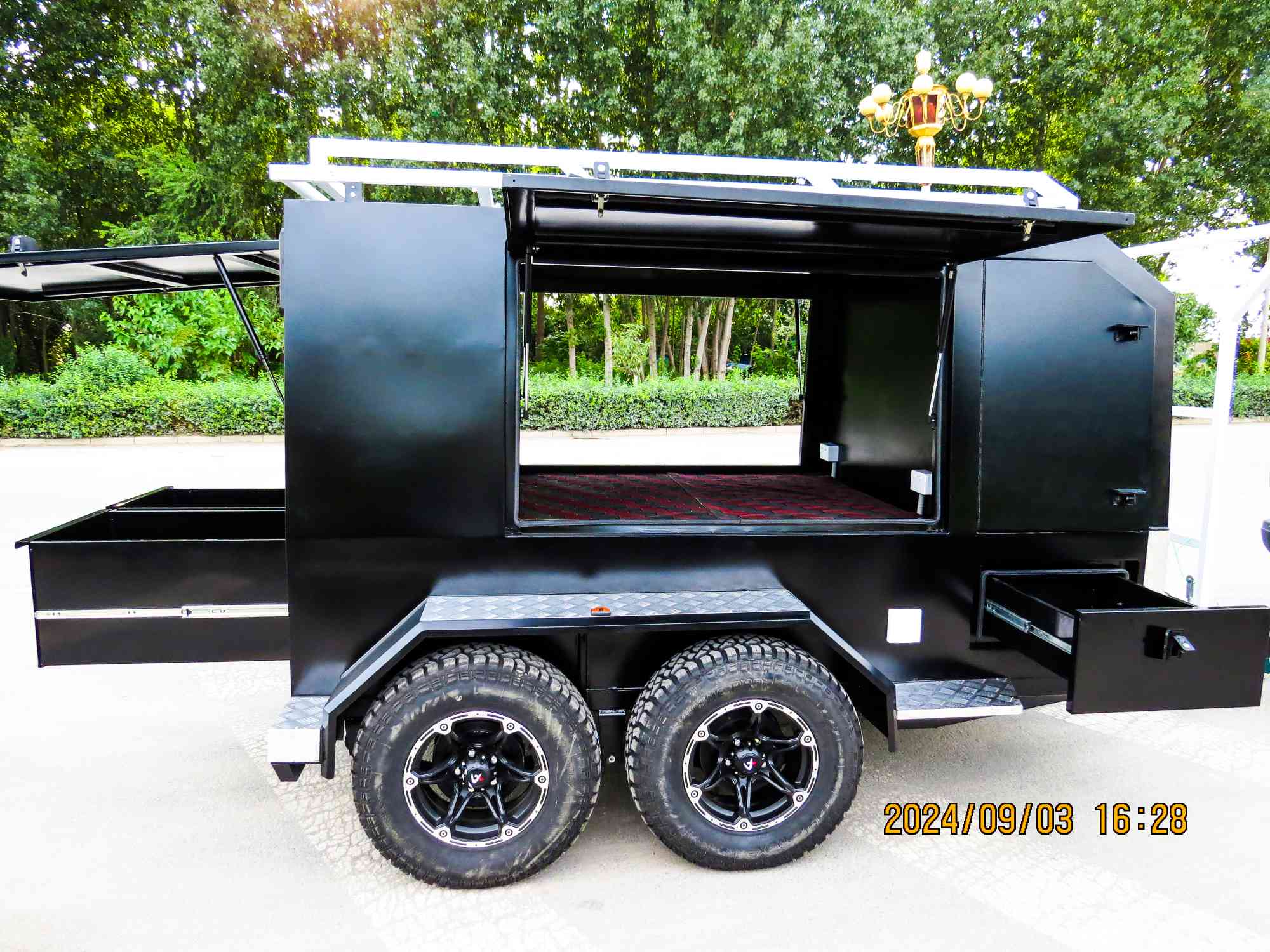 Dual Axles Big Size Tradesman Trailer