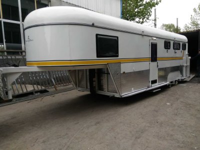 custom made square front horse trailer