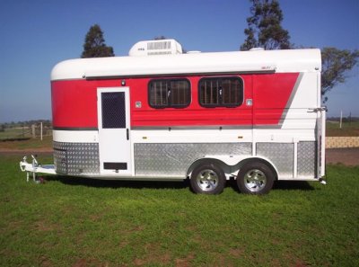 Lengthened Angle Load Horse Float For 2 Horses