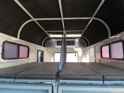 deluxe type 2 horses straight load horse trailer deluxe type 2 horses straight load horse trailer